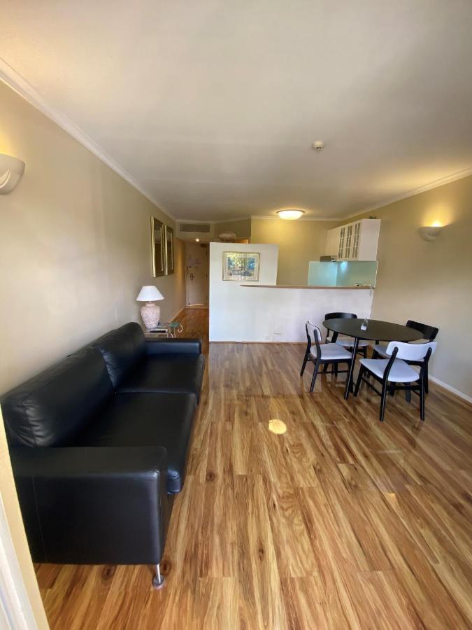 Il Palazzo Holiday Apartments Cairns Exteriör bild