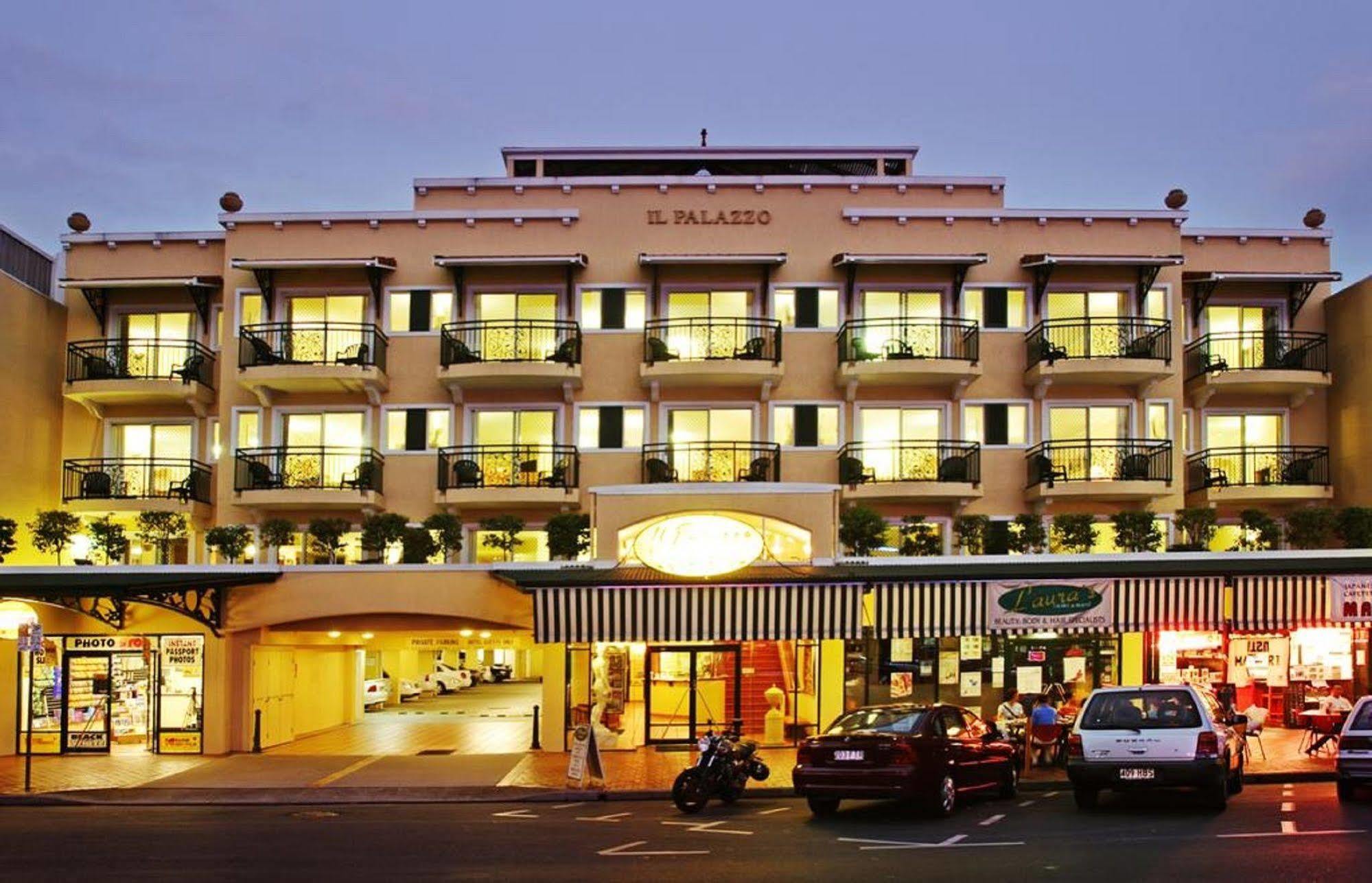Il Palazzo Holiday Apartments Cairns Exteriör bild