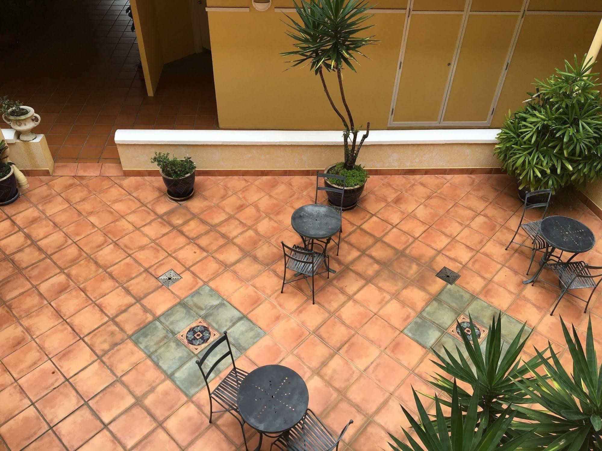 Il Palazzo Holiday Apartments Cairns Exteriör bild