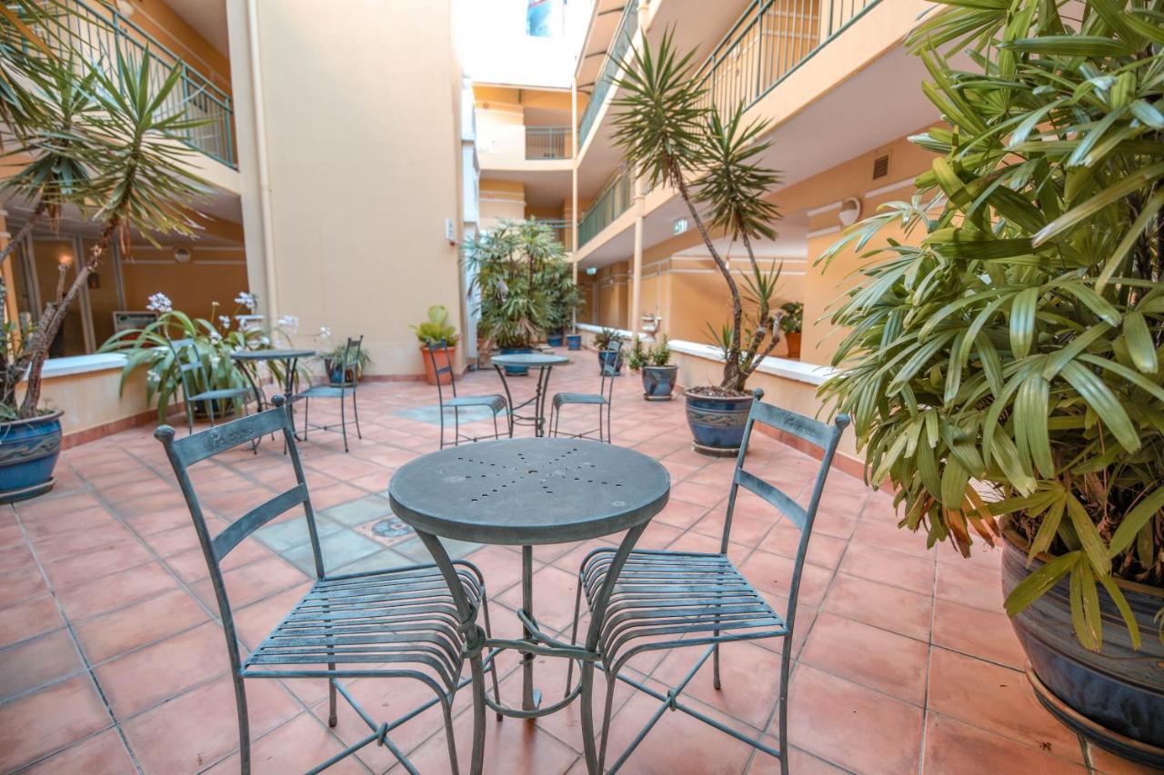 Il Palazzo Holiday Apartments Cairns Exteriör bild